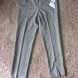 NWT Amanda & Chelsea ankle pants.